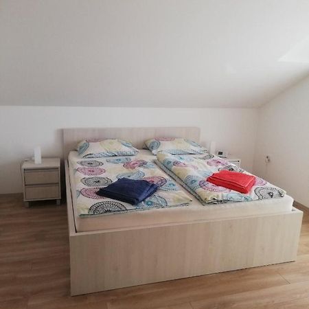 Appartamento Slavuj Novi Sad Esterno foto