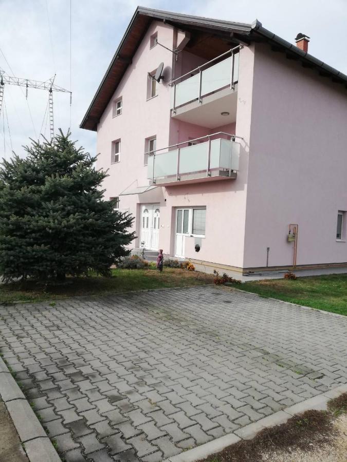 Appartamento Slavuj Novi Sad Esterno foto